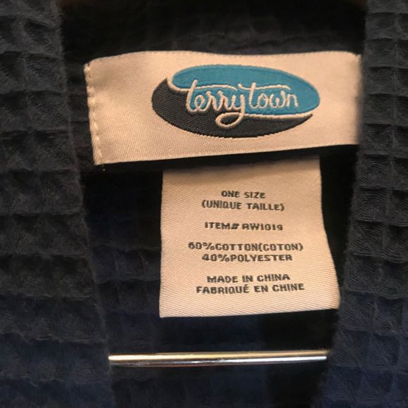 NWOT Terrytown Navy Unisex Waffle Knit Robe "Sharkfest" National Geographic OS - Picture 3 of 5